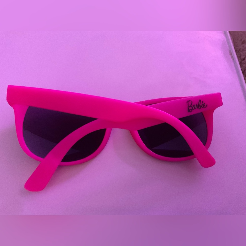 Barbie Hot Pink Fashion Sunglasses